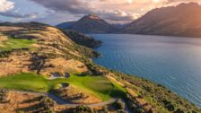 Golf Beside Lake Wakatipu
