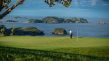New Zealand's Golfing Final Act